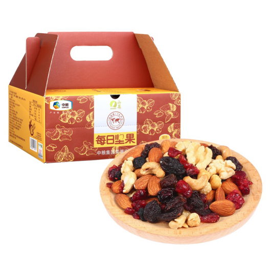 中粮山萃每日坚果礼盒750g