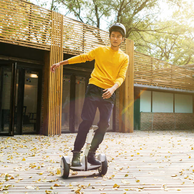 Ninebot九号平衡车minipro白色电动成人儿童腿控锂电代步双轮车体感车